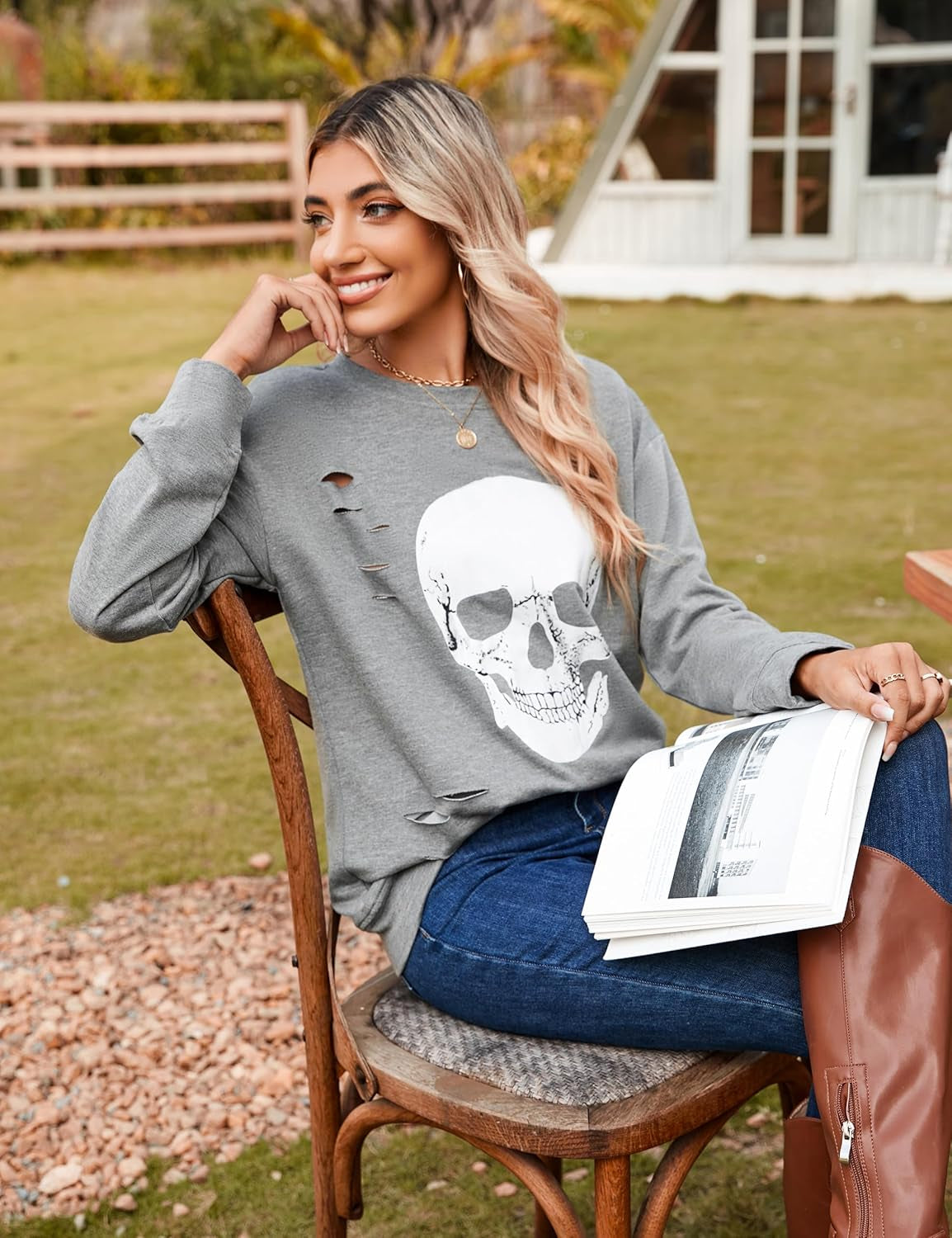 Women'S Halloween Sweatshirts Skull Graphic T Shirts Long Sleeve Pullover Tops Gothic Fall Clothes 2025